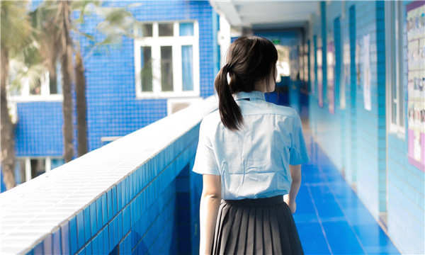 新绛如何找到一个可以帮助我生孩子的女人？